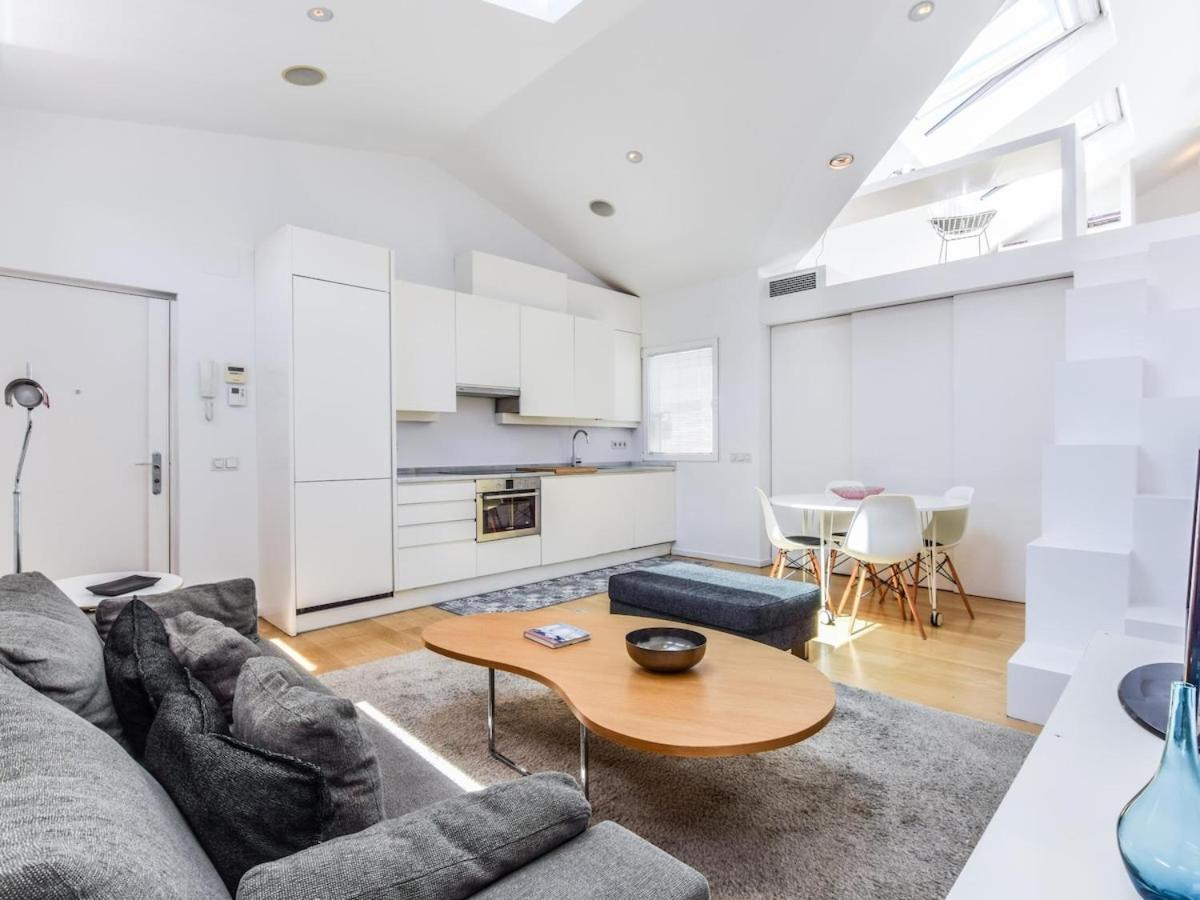 Apartamento De Diseno De Lujo En Lavapies Alquiler Temporal Madri Exterior foto