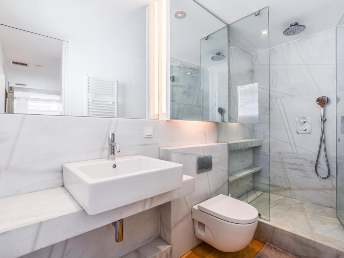 Apartamento De Diseno De Lujo En Lavapies Alquiler Temporal Madri Exterior foto